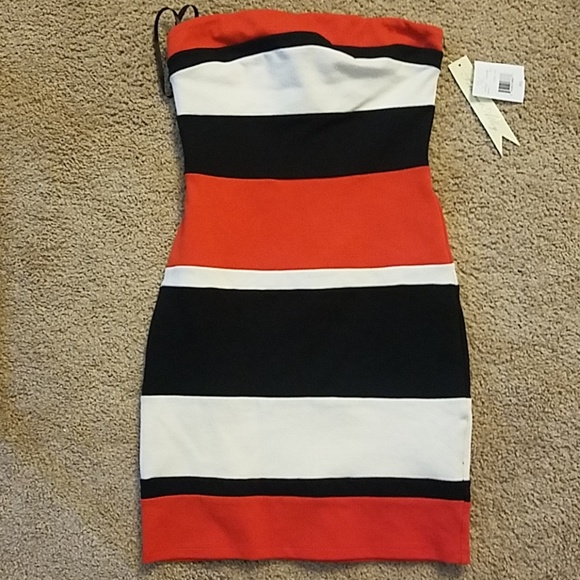 Petticoat Alley Dresses & Skirts - NWT Petticoat alley strapless dress